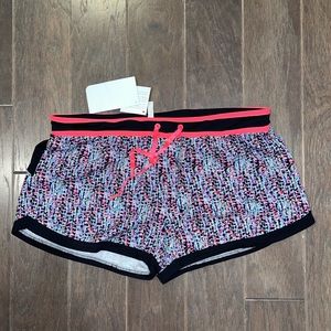 Fabletics Riho short size xxl (16-18)